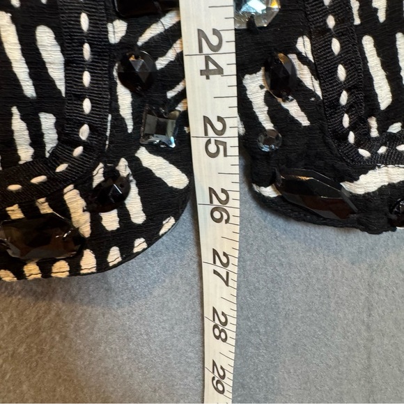 Investments Black and White Patterned Women's Jacket, size L, cotton, bejeweled - Picture 11 of 13